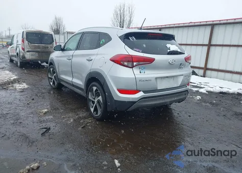 2016 Hyundai Tucson Sport z USA, uszkodzony, nr VIN KM8J3CA24GU249834